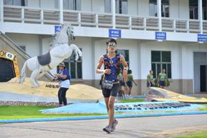 BIB: 983
                            <button type="button" onclick="openModal(5229912)" class="btn btn-primary btn-sm float-right btn-popup" data-toggle="modal" data-target=".modal-high-quality">
                        <i class="fas fa-shopping-cart"></i> Add to Cart
                    </button>
                                            <button type="button" onclick="isThisMe(5229912, true)" class="btn btn-success btn-sm float-right btn-popup btn-isme hidden" data-toggle="tooltip" data-placement="bottom" title="นี่คือรูปของคุณใช่ไหม คลิกที่นี่เพื่อเอาเข้าอัลบั้ม">
                        <i class="fas fa-plus"></i> Add to album
                    </button>
                    <button type="button" onclick="isThisMe(5229912, false)" class="btn btn-warning btn-sm float-right btn-popup btn-isnotme hidden">
                        <i class="fas fa-ban"></i> Remove from album
                    </button>