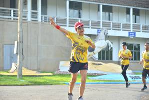 BIB: 135
                            <button type="button" onclick="openModal(5191152)" class="btn btn-primary btn-sm float-right btn-popup" data-toggle="modal" data-target=".modal-high-quality">
                        <i class="fas fa-shopping-cart"></i> Add to Cart
                    </button>
                                            <button type="button" onclick="isThisMe(5191152, true)" class="btn btn-success btn-sm float-right btn-popup btn-isme hidden" data-toggle="tooltip" data-placement="bottom" title="นี่คือรูปของคุณใช่ไหม คลิกที่นี่เพื่อเอาเข้าอัลบั้ม">
                        <i class="fas fa-plus"></i> Add to album
                    </button>
                    <button type="button" onclick="isThisMe(5191152, false)" class="btn btn-warning btn-sm float-right btn-popup btn-isnotme hidden">
                        <i class="fas fa-ban"></i> Remove from album
                    </button>