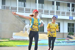 BIB: 0092
                            <button type="button" onclick="openModal(5195561)" class="btn btn-primary btn-sm float-right btn-popup" data-toggle="modal" data-target=".modal-high-quality">
                        <i class="fas fa-shopping-cart"></i> Add to Cart
                    </button>
                                            <button type="button" onclick="isThisMe(5195561, true)" class="btn btn-success btn-sm float-right btn-popup btn-isme hidden" data-toggle="tooltip" data-placement="bottom" title="นี่คือรูปของคุณใช่ไหม คลิกที่นี่เพื่อเอาเข้าอัลบั้ม">
                        <i class="fas fa-plus"></i> Add to album
                    </button>
                    <button type="button" onclick="isThisMe(5195561, false)" class="btn btn-warning btn-sm float-right btn-popup btn-isnotme hidden">
                        <i class="fas fa-ban"></i> Remove from album
                    </button>