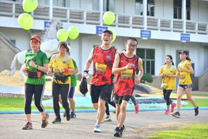 BIB: 0058
                            <button type="button" onclick="openModal(5202761)" class="btn btn-primary btn-sm float-right btn-popup" data-toggle="modal" data-target=".modal-high-quality">
                        <i class="fas fa-shopping-cart"></i> Add to Cart
                    </button>
                                            <button type="button" onclick="isThisMe(5202761, true)" class="btn btn-success btn-sm float-right btn-popup btn-isme hidden" data-toggle="tooltip" data-placement="bottom" title="นี่คือรูปของคุณใช่ไหม คลิกที่นี่เพื่อเอาเข้าอัลบั้ม">
                        <i class="fas fa-plus"></i> Add to album
                    </button>
                    <button type="button" onclick="isThisMe(5202761, false)" class="btn btn-warning btn-sm float-right btn-popup btn-isnotme hidden">
                        <i class="fas fa-ban"></i> Remove from album
                    </button>