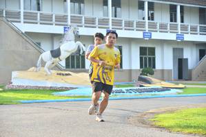 BIB: 346
                            <button type="button" onclick="openModal(5242687)" class="btn btn-primary btn-sm float-right btn-popup" data-toggle="modal" data-target=".modal-high-quality">
                        <i class="fas fa-shopping-cart"></i> Add to Cart
                    </button>
                                            <button type="button" onclick="isThisMe(5242687, true)" class="btn btn-success btn-sm float-right btn-popup btn-isme hidden" data-toggle="tooltip" data-placement="bottom" title="นี่คือรูปของคุณใช่ไหม คลิกที่นี่เพื่อเอาเข้าอัลบั้ม">
                        <i class="fas fa-plus"></i> Add to album
                    </button>
                    <button type="button" onclick="isThisMe(5242687, false)" class="btn btn-warning btn-sm float-right btn-popup btn-isnotme hidden">
                        <i class="fas fa-ban"></i> Remove from album
                    </button>