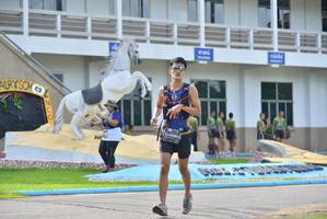 BIB: 983
                            <button type="button" onclick="openModal(5230013)" class="btn btn-primary btn-sm float-right btn-popup" data-toggle="modal" data-target=".modal-high-quality">
                        <i class="fas fa-shopping-cart"></i> Add to Cart
                    </button>
                                            <button type="button" onclick="isThisMe(5230013, true)" class="btn btn-success btn-sm float-right btn-popup btn-isme hidden" data-toggle="tooltip" data-placement="bottom" title="นี่คือรูปของคุณใช่ไหม คลิกที่นี่เพื่อเอาเข้าอัลบั้ม">
                        <i class="fas fa-plus"></i> Add to album
                    </button>
                    <button type="button" onclick="isThisMe(5230013, false)" class="btn btn-warning btn-sm float-right btn-popup btn-isnotme hidden">
                        <i class="fas fa-ban"></i> Remove from album
                    </button>