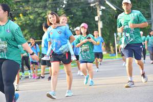 BIB: 751
                            <button type="button" onclick="openModal(5114525)" class="btn btn-primary btn-sm float-right btn-popup" data-toggle="modal" data-target=".modal-high-quality">
                        <i class="fas fa-shopping-cart"></i> Add to Cart
                    </button>
                                            <button type="button" onclick="isThisMe(5114525, true)" class="btn btn-success btn-sm float-right btn-popup btn-isme hidden" data-toggle="tooltip" data-placement="bottom" title="นี่คือรูปของคุณใช่ไหม คลิกที่นี่เพื่อเอาเข้าอัลบั้ม">
                        <i class="fas fa-plus"></i> Add to album
                    </button>
                    <button type="button" onclick="isThisMe(5114525, false)" class="btn btn-warning btn-sm float-right btn-popup btn-isnotme hidden">
                        <i class="fas fa-ban"></i> Remove from album
                    </button>