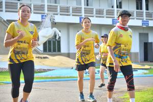 BIB: 0313, 0159
                            <button type="button" onclick="openModal(5201902)" class="btn btn-primary btn-sm float-right btn-popup" data-toggle="modal" data-target=".modal-high-quality">
                        <i class="fas fa-shopping-cart"></i> Add to Cart
                    </button>
                                            <button type="button" onclick="isThisMe(5201902, true)" class="btn btn-success btn-sm float-right btn-popup btn-isme hidden" data-toggle="tooltip" data-placement="bottom" title="นี่คือรูปของคุณใช่ไหม คลิกที่นี่เพื่อเอาเข้าอัลบั้ม">
                        <i class="fas fa-plus"></i> Add to album
                    </button>
                    <button type="button" onclick="isThisMe(5201902, false)" class="btn btn-warning btn-sm float-right btn-popup btn-isnotme hidden">
                        <i class="fas fa-ban"></i> Remove from album
                    </button>