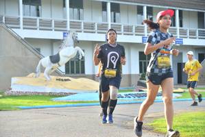 BIB: 942
                            <button type="button" onclick="openModal(5189940)" class="btn btn-primary btn-sm float-right btn-popup" data-toggle="modal" data-target=".modal-high-quality">
                        <i class="fas fa-shopping-cart"></i> Add to Cart
                    </button>
                                            <button type="button" onclick="isThisMe(5189940, true)" class="btn btn-success btn-sm float-right btn-popup btn-isme hidden" data-toggle="tooltip" data-placement="bottom" title="นี่คือรูปของคุณใช่ไหม คลิกที่นี่เพื่อเอาเข้าอัลบั้ม">
                        <i class="fas fa-plus"></i> Add to album
                    </button>
                    <button type="button" onclick="isThisMe(5189940, false)" class="btn btn-warning btn-sm float-right btn-popup btn-isnotme hidden">
                        <i class="fas fa-ban"></i> Remove from album
                    </button>