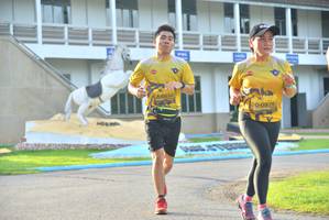 BIB: 0032, 0976
                            <button type="button" onclick="openModal(5150997)" class="btn btn-primary btn-sm float-right btn-popup" data-toggle="modal" data-target=".modal-high-quality">
                        <i class="fas fa-shopping-cart"></i> Add to Cart
                    </button>
                                            <button type="button" onclick="isThisMe(5150997, true)" class="btn btn-success btn-sm float-right btn-popup btn-isme hidden" data-toggle="tooltip" data-placement="bottom" title="นี่คือรูปของคุณใช่ไหม คลิกที่นี่เพื่อเอาเข้าอัลบั้ม">
                        <i class="fas fa-plus"></i> Add to album
                    </button>
                    <button type="button" onclick="isThisMe(5150997, false)" class="btn btn-warning btn-sm float-right btn-popup btn-isnotme hidden">
                        <i class="fas fa-ban"></i> Remove from album
                    </button>