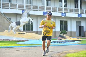 BIB: 0873
                            <button type="button" onclick="openModal(5194468)" class="btn btn-primary btn-sm float-right btn-popup" data-toggle="modal" data-target=".modal-high-quality">
                        <i class="fas fa-shopping-cart"></i> Add to Cart
                    </button>
                                            <button type="button" onclick="isThisMe(5194468, true)" class="btn btn-success btn-sm float-right btn-popup btn-isme hidden" data-toggle="tooltip" data-placement="bottom" title="นี่คือรูปของคุณใช่ไหม คลิกที่นี่เพื่อเอาเข้าอัลบั้ม">
                        <i class="fas fa-plus"></i> Add to album
                    </button>
                    <button type="button" onclick="isThisMe(5194468, false)" class="btn btn-warning btn-sm float-right btn-popup btn-isnotme hidden">
                        <i class="fas fa-ban"></i> Remove from album
                    </button>