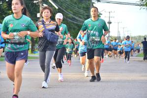 BIB: 0971, 764
                            <button type="button" onclick="openModal(5077105)" class="btn btn-primary btn-sm float-right btn-popup" data-toggle="modal" data-target=".modal-high-quality">
                        <i class="fas fa-shopping-cart"></i> Add to Cart
                    </button>
                                            <button type="button" onclick="isThisMe(5077105, true)" class="btn btn-success btn-sm float-right btn-popup btn-isme hidden" data-toggle="tooltip" data-placement="bottom" title="นี่คือรูปของคุณใช่ไหม คลิกที่นี่เพื่อเอาเข้าอัลบั้ม">
                        <i class="fas fa-plus"></i> Add to album
                    </button>
                    <button type="button" onclick="isThisMe(5077105, false)" class="btn btn-warning btn-sm float-right btn-popup btn-isnotme hidden">
                        <i class="fas fa-ban"></i> Remove from album
                    </button>