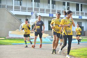 BIB: 0226
                            <button type="button" onclick="openModal(5189768)" class="btn btn-primary btn-sm float-right btn-popup" data-toggle="modal" data-target=".modal-high-quality">
                        <i class="fas fa-shopping-cart"></i> Add to Cart
                    </button>
                                            <button type="button" onclick="isThisMe(5189768, true)" class="btn btn-success btn-sm float-right btn-popup btn-isme hidden" data-toggle="tooltip" data-placement="bottom" title="นี่คือรูปของคุณใช่ไหม คลิกที่นี่เพื่อเอาเข้าอัลบั้ม">
                        <i class="fas fa-plus"></i> Add to album
                    </button>
                    <button type="button" onclick="isThisMe(5189768, false)" class="btn btn-warning btn-sm float-right btn-popup btn-isnotme hidden">
                        <i class="fas fa-ban"></i> Remove from album
                    </button>