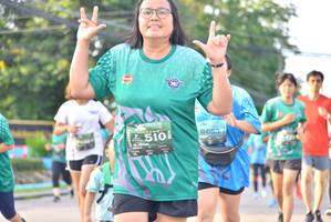 BIB: 510, 053
                            <button type="button" onclick="openModal(5091610)" class="btn btn-primary btn-sm float-right btn-popup" data-toggle="modal" data-target=".modal-high-quality">
                        <i class="fas fa-shopping-cart"></i> Add to Cart
                    </button>
                                            <button type="button" onclick="isThisMe(5091610, true)" class="btn btn-success btn-sm float-right btn-popup btn-isme hidden" data-toggle="tooltip" data-placement="bottom" title="นี่คือรูปของคุณใช่ไหม คลิกที่นี่เพื่อเอาเข้าอัลบั้ม">
                        <i class="fas fa-plus"></i> Add to album
                    </button>
                    <button type="button" onclick="isThisMe(5091610, false)" class="btn btn-warning btn-sm float-right btn-popup btn-isnotme hidden">
                        <i class="fas fa-ban"></i> Remove from album
                    </button>