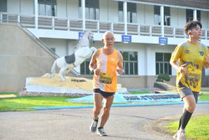 BIB: 0425
                            <button type="button" onclick="openModal(5242639)" class="btn btn-primary btn-sm float-right btn-popup" data-toggle="modal" data-target=".modal-high-quality">
                        <i class="fas fa-shopping-cart"></i> Add to Cart
                    </button>
                                            <button type="button" onclick="isThisMe(5242639, true)" class="btn btn-success btn-sm float-right btn-popup btn-isme hidden" data-toggle="tooltip" data-placement="bottom" title="นี่คือรูปของคุณใช่ไหม คลิกที่นี่เพื่อเอาเข้าอัลบั้ม">
                        <i class="fas fa-plus"></i> Add to album
                    </button>
                    <button type="button" onclick="isThisMe(5242639, false)" class="btn btn-warning btn-sm float-right btn-popup btn-isnotme hidden">
                        <i class="fas fa-ban"></i> Remove from album
                    </button>