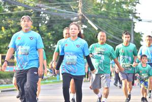 BIB: 146, 147, 320
                            <button type="button" onclick="openModal(5110311)" class="btn btn-primary btn-sm float-right btn-popup" data-toggle="modal" data-target=".modal-high-quality">
                        <i class="fas fa-shopping-cart"></i> Add to Cart
                    </button>
                                            <button type="button" onclick="isThisMe(5110311, true)" class="btn btn-success btn-sm float-right btn-popup btn-isme hidden" data-toggle="tooltip" data-placement="bottom" title="นี่คือรูปของคุณใช่ไหม คลิกที่นี่เพื่อเอาเข้าอัลบั้ม">
                        <i class="fas fa-plus"></i> Add to album
                    </button>
                    <button type="button" onclick="isThisMe(5110311, false)" class="btn btn-warning btn-sm float-right btn-popup btn-isnotme hidden">
                        <i class="fas fa-ban"></i> Remove from album
                    </button>