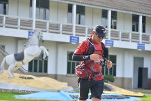 BIB: 3316
                            <button type="button" onclick="openModal(5220545)" class="btn btn-primary btn-sm float-right btn-popup" data-toggle="modal" data-target=".modal-high-quality">
                        <i class="fas fa-shopping-cart"></i> Add to Cart
                    </button>
                                            <button type="button" onclick="isThisMe(5220545, true)" class="btn btn-success btn-sm float-right btn-popup btn-isme hidden" data-toggle="tooltip" data-placement="bottom" title="นี่คือรูปของคุณใช่ไหม คลิกที่นี่เพื่อเอาเข้าอัลบั้ม">
                        <i class="fas fa-plus"></i> Add to album
                    </button>
                    <button type="button" onclick="isThisMe(5220545, false)" class="btn btn-warning btn-sm float-right btn-popup btn-isnotme hidden">
                        <i class="fas fa-ban"></i> Remove from album
                    </button>