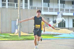 BIB: 1071
                            <button type="button" onclick="openModal(5189457)" class="btn btn-primary btn-sm float-right btn-popup" data-toggle="modal" data-target=".modal-high-quality">
                        <i class="fas fa-shopping-cart"></i> Add to Cart
                    </button>
                                            <button type="button" onclick="isThisMe(5189457, true)" class="btn btn-success btn-sm float-right btn-popup btn-isme hidden" data-toggle="tooltip" data-placement="bottom" title="นี่คือรูปของคุณใช่ไหม คลิกที่นี่เพื่อเอาเข้าอัลบั้ม">
                        <i class="fas fa-plus"></i> Add to album
                    </button>
                    <button type="button" onclick="isThisMe(5189457, false)" class="btn btn-warning btn-sm float-right btn-popup btn-isnotme hidden">
                        <i class="fas fa-ban"></i> Remove from album
                    </button>