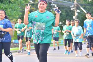 BIB: 125
                            <button type="button" onclick="openModal(5095976)" class="btn btn-primary btn-sm float-right btn-popup" data-toggle="modal" data-target=".modal-high-quality">
                        <i class="fas fa-shopping-cart"></i> Add to Cart
                    </button>
                                            <button type="button" onclick="isThisMe(5095976, true)" class="btn btn-success btn-sm float-right btn-popup btn-isme hidden" data-toggle="tooltip" data-placement="bottom" title="นี่คือรูปของคุณใช่ไหม คลิกที่นี่เพื่อเอาเข้าอัลบั้ม">
                        <i class="fas fa-plus"></i> Add to album
                    </button>
                    <button type="button" onclick="isThisMe(5095976, false)" class="btn btn-warning btn-sm float-right btn-popup btn-isnotme hidden">
                        <i class="fas fa-ban"></i> Remove from album
                    </button>