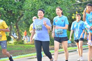 BIB: 406, 074
                            <button type="button" onclick="openModal(5122042)" class="btn btn-primary btn-sm float-right btn-popup" data-toggle="modal" data-target=".modal-high-quality">
                        <i class="fas fa-shopping-cart"></i> Add to Cart
                    </button>
                                            <button type="button" onclick="isThisMe(5122042, true)" class="btn btn-success btn-sm float-right btn-popup btn-isme hidden" data-toggle="tooltip" data-placement="bottom" title="นี่คือรูปของคุณใช่ไหม คลิกที่นี่เพื่อเอาเข้าอัลบั้ม">
                        <i class="fas fa-plus"></i> Add to album
                    </button>
                    <button type="button" onclick="isThisMe(5122042, false)" class="btn btn-warning btn-sm float-right btn-popup btn-isnotme hidden">
                        <i class="fas fa-ban"></i> Remove from album
                    </button>