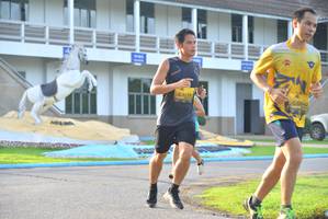 BIB: 1176, 0642
                            <button type="button" onclick="openModal(5134275)" class="btn btn-primary btn-sm float-right btn-popup" data-toggle="modal" data-target=".modal-high-quality">
                        <i class="fas fa-shopping-cart"></i> Add to Cart
                    </button>
                                            <button type="button" onclick="isThisMe(5134275, true)" class="btn btn-success btn-sm float-right btn-popup btn-isme hidden" data-toggle="tooltip" data-placement="bottom" title="นี่คือรูปของคุณใช่ไหม คลิกที่นี่เพื่อเอาเข้าอัลบั้ม">
                        <i class="fas fa-plus"></i> Add to album
                    </button>
                    <button type="button" onclick="isThisMe(5134275, false)" class="btn btn-warning btn-sm float-right btn-popup btn-isnotme hidden">
                        <i class="fas fa-ban"></i> Remove from album
                    </button>