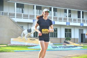 BIB: 0061
                            <button type="button" onclick="openModal(5192585)" class="btn btn-primary btn-sm float-right btn-popup" data-toggle="modal" data-target=".modal-high-quality">
                        <i class="fas fa-shopping-cart"></i> Add to Cart
                    </button>
                                            <button type="button" onclick="isThisMe(5192585, true)" class="btn btn-success btn-sm float-right btn-popup btn-isme hidden" data-toggle="tooltip" data-placement="bottom" title="นี่คือรูปของคุณใช่ไหม คลิกที่นี่เพื่อเอาเข้าอัลบั้ม">
                        <i class="fas fa-plus"></i> Add to album
                    </button>
                    <button type="button" onclick="isThisMe(5192585, false)" class="btn btn-warning btn-sm float-right btn-popup btn-isnotme hidden">
                        <i class="fas fa-ban"></i> Remove from album
                    </button>