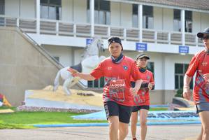 BIB: 0034
                            <button type="button" onclick="openModal(5219686)" class="btn btn-primary btn-sm float-right btn-popup" data-toggle="modal" data-target=".modal-high-quality">
                        <i class="fas fa-shopping-cart"></i> Add to Cart
                    </button>
                                            <button type="button" onclick="isThisMe(5219686, true)" class="btn btn-success btn-sm float-right btn-popup btn-isme hidden" data-toggle="tooltip" data-placement="bottom" title="นี่คือรูปของคุณใช่ไหม คลิกที่นี่เพื่อเอาเข้าอัลบั้ม">
                        <i class="fas fa-plus"></i> Add to album
                    </button>
                    <button type="button" onclick="isThisMe(5219686, false)" class="btn btn-warning btn-sm float-right btn-popup btn-isnotme hidden">
                        <i class="fas fa-ban"></i> Remove from album
                    </button>