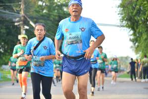 BIB: 086, 046
                            <button type="button" onclick="openModal(5082084)" class="btn btn-primary btn-sm float-right btn-popup" data-toggle="modal" data-target=".modal-high-quality">
                        <i class="fas fa-shopping-cart"></i> Add to Cart
                    </button>
                                            <button type="button" onclick="isThisMe(5082084, true)" class="btn btn-success btn-sm float-right btn-popup btn-isme hidden" data-toggle="tooltip" data-placement="bottom" title="นี่คือรูปของคุณใช่ไหม คลิกที่นี่เพื่อเอาเข้าอัลบั้ม">
                        <i class="fas fa-plus"></i> Add to album
                    </button>
                    <button type="button" onclick="isThisMe(5082084, false)" class="btn btn-warning btn-sm float-right btn-popup btn-isnotme hidden">
                        <i class="fas fa-ban"></i> Remove from album
                    </button>