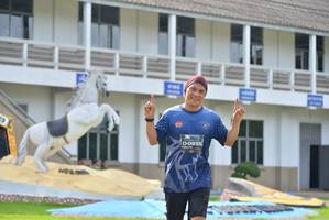 BIB: 0955
                            <button type="button" onclick="openModal(5236216)" class="btn btn-primary btn-sm float-right btn-popup" data-toggle="modal" data-target=".modal-high-quality">
                        <i class="fas fa-shopping-cart"></i> Add to Cart
                    </button>
                                            <button type="button" onclick="isThisMe(5236216, true)" class="btn btn-success btn-sm float-right btn-popup btn-isme hidden" data-toggle="tooltip" data-placement="bottom" title="นี่คือรูปของคุณใช่ไหม คลิกที่นี่เพื่อเอาเข้าอัลบั้ม">
                        <i class="fas fa-plus"></i> Add to album
                    </button>
                    <button type="button" onclick="isThisMe(5236216, false)" class="btn btn-warning btn-sm float-right btn-popup btn-isnotme hidden">
                        <i class="fas fa-ban"></i> Remove from album
                    </button>