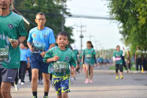 BIB: 3211
                            <button type="button" onclick="openModal(5110810)" class="btn btn-primary btn-sm float-right btn-popup" data-toggle="modal" data-target=".modal-high-quality">
                        <i class="fas fa-shopping-cart"></i> Add to Cart
                    </button>
                                            <button type="button" onclick="isThisMe(5110810, true)" class="btn btn-success btn-sm float-right btn-popup btn-isme hidden" data-toggle="tooltip" data-placement="bottom" title="นี่คือรูปของคุณใช่ไหม คลิกที่นี่เพื่อเอาเข้าอัลบั้ม">
                        <i class="fas fa-plus"></i> Add to album
                    </button>
                    <button type="button" onclick="isThisMe(5110810, false)" class="btn btn-warning btn-sm float-right btn-popup btn-isnotme hidden">
                        <i class="fas fa-ban"></i> Remove from album
                    </button>