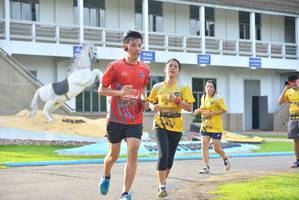 BIB: 0304
                            <button type="button" onclick="openModal(5199927)" class="btn btn-primary btn-sm float-right btn-popup" data-toggle="modal" data-target=".modal-high-quality">
                        <i class="fas fa-shopping-cart"></i> Add to Cart
                    </button>
                                            <button type="button" onclick="isThisMe(5199927, true)" class="btn btn-success btn-sm float-right btn-popup btn-isme hidden" data-toggle="tooltip" data-placement="bottom" title="นี่คือรูปของคุณใช่ไหม คลิกที่นี่เพื่อเอาเข้าอัลบั้ม">
                        <i class="fas fa-plus"></i> Add to album
                    </button>
                    <button type="button" onclick="isThisMe(5199927, false)" class="btn btn-warning btn-sm float-right btn-popup btn-isnotme hidden">
                        <i class="fas fa-ban"></i> Remove from album
                    </button>