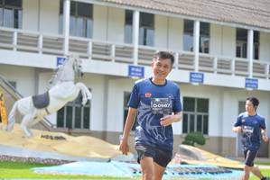 BIB: 0987
                            <button type="button" onclick="openModal(5241637)" class="btn btn-primary btn-sm float-right btn-popup" data-toggle="modal" data-target=".modal-high-quality">
                        <i class="fas fa-shopping-cart"></i> Add to Cart
                    </button>
                                            <button type="button" onclick="isThisMe(5241637, true)" class="btn btn-success btn-sm float-right btn-popup btn-isme hidden" data-toggle="tooltip" data-placement="bottom" title="นี่คือรูปของคุณใช่ไหม คลิกที่นี่เพื่อเอาเข้าอัลบั้ม">
                        <i class="fas fa-plus"></i> Add to album
                    </button>
                    <button type="button" onclick="isThisMe(5241637, false)" class="btn btn-warning btn-sm float-right btn-popup btn-isnotme hidden">
                        <i class="fas fa-ban"></i> Remove from album
                    </button>