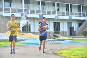 BIB: 028
                            <button type="button" onclick="openModal(5151173)" class="btn btn-primary btn-sm float-right btn-popup" data-toggle="modal" data-target=".modal-high-quality">
                        <i class="fas fa-shopping-cart"></i> Add to Cart
                    </button>
                                            <button type="button" onclick="isThisMe(5151173, true)" class="btn btn-success btn-sm float-right btn-popup btn-isme hidden" data-toggle="tooltip" data-placement="bottom" title="นี่คือรูปของคุณใช่ไหม คลิกที่นี่เพื่อเอาเข้าอัลบั้ม">
                        <i class="fas fa-plus"></i> Add to album
                    </button>
                    <button type="button" onclick="isThisMe(5151173, false)" class="btn btn-warning btn-sm float-right btn-popup btn-isnotme hidden">
                        <i class="fas fa-ban"></i> Remove from album
                    </button>