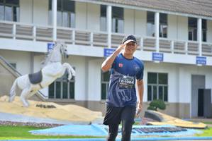 BIB: 1064
                            <button type="button" onclick="openModal(5220702)" class="btn btn-primary btn-sm float-right btn-popup" data-toggle="modal" data-target=".modal-high-quality">
                        <i class="fas fa-shopping-cart"></i> Add to Cart
                    </button>
                                            <button type="button" onclick="isThisMe(5220702, true)" class="btn btn-success btn-sm float-right btn-popup btn-isme hidden" data-toggle="tooltip" data-placement="bottom" title="นี่คือรูปของคุณใช่ไหม คลิกที่นี่เพื่อเอาเข้าอัลบั้ม">
                        <i class="fas fa-plus"></i> Add to album
                    </button>
                    <button type="button" onclick="isThisMe(5220702, false)" class="btn btn-warning btn-sm float-right btn-popup btn-isnotme hidden">
                        <i class="fas fa-ban"></i> Remove from album
                    </button>