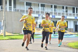 BIB: 0816, 0812
                            <button type="button" onclick="openModal(5203535)" class="btn btn-primary btn-sm float-right btn-popup" data-toggle="modal" data-target=".modal-high-quality">
                        <i class="fas fa-shopping-cart"></i> Add to Cart
                    </button>
                                            <button type="button" onclick="isThisMe(5203535, true)" class="btn btn-success btn-sm float-right btn-popup btn-isme hidden" data-toggle="tooltip" data-placement="bottom" title="นี่คือรูปของคุณใช่ไหม คลิกที่นี่เพื่อเอาเข้าอัลบั้ม">
                        <i class="fas fa-plus"></i> Add to album
                    </button>
                    <button type="button" onclick="isThisMe(5203535, false)" class="btn btn-warning btn-sm float-right btn-popup btn-isnotme hidden">
                        <i class="fas fa-ban"></i> Remove from album
                    </button>