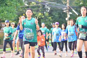 BIB: 305
                            <button type="button" onclick="openModal(5119425)" class="btn btn-primary btn-sm float-right btn-popup" data-toggle="modal" data-target=".modal-high-quality">
                        <i class="fas fa-shopping-cart"></i> Add to Cart
                    </button>
                                            <button type="button" onclick="isThisMe(5119425, true)" class="btn btn-success btn-sm float-right btn-popup btn-isme hidden" data-toggle="tooltip" data-placement="bottom" title="นี่คือรูปของคุณใช่ไหม คลิกที่นี่เพื่อเอาเข้าอัลบั้ม">
                        <i class="fas fa-plus"></i> Add to album
                    </button>
                    <button type="button" onclick="isThisMe(5119425, false)" class="btn btn-warning btn-sm float-right btn-popup btn-isnotme hidden">
                        <i class="fas fa-ban"></i> Remove from album
                    </button>