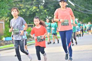 BIB: 
                            <button type="button" onclick="openModal(5118493)" class="btn btn-primary btn-sm float-right btn-popup" data-toggle="modal" data-target=".modal-high-quality">
                        <i class="fas fa-shopping-cart"></i> Add to Cart
                    </button>
                                            <button type="button" onclick="isThisMe(5118493, true)" class="btn btn-success btn-sm float-right btn-popup btn-isme hidden" data-toggle="tooltip" data-placement="bottom" title="นี่คือรูปของคุณใช่ไหม คลิกที่นี่เพื่อเอาเข้าอัลบั้ม">
                        <i class="fas fa-plus"></i> Add to album
                    </button>
                    <button type="button" onclick="isThisMe(5118493, false)" class="btn btn-warning btn-sm float-right btn-popup btn-isnotme hidden">
                        <i class="fas fa-ban"></i> Remove from album
                    </button>