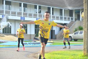 BIB: 1203
                            <button type="button" onclick="openModal(5188598)" class="btn btn-primary btn-sm float-right btn-popup" data-toggle="modal" data-target=".modal-high-quality">
                        <i class="fas fa-shopping-cart"></i> Add to Cart
                    </button>
                                            <button type="button" onclick="isThisMe(5188598, true)" class="btn btn-success btn-sm float-right btn-popup btn-isme hidden" data-toggle="tooltip" data-placement="bottom" title="นี่คือรูปของคุณใช่ไหม คลิกที่นี่เพื่อเอาเข้าอัลบั้ม">
                        <i class="fas fa-plus"></i> Add to album
                    </button>
                    <button type="button" onclick="isThisMe(5188598, false)" class="btn btn-warning btn-sm float-right btn-popup btn-isnotme hidden">
                        <i class="fas fa-ban"></i> Remove from album
                    </button>