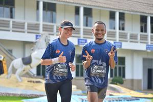 BIB: 0864, 0865
                            <button type="button" onclick="openModal(5241718)" class="btn btn-primary btn-sm float-right btn-popup" data-toggle="modal" data-target=".modal-high-quality">
                        <i class="fas fa-shopping-cart"></i> Add to Cart
                    </button>
                                            <button type="button" onclick="isThisMe(5241718, true)" class="btn btn-success btn-sm float-right btn-popup btn-isme hidden" data-toggle="tooltip" data-placement="bottom" title="นี่คือรูปของคุณใช่ไหม คลิกที่นี่เพื่อเอาเข้าอัลบั้ม">
                        <i class="fas fa-plus"></i> Add to album
                    </button>
                    <button type="button" onclick="isThisMe(5241718, false)" class="btn btn-warning btn-sm float-right btn-popup btn-isnotme hidden">
                        <i class="fas fa-ban"></i> Remove from album
                    </button>