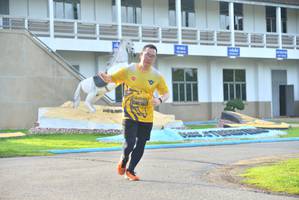 BIB: 0145
                            <button type="button" onclick="openModal(5242702)" class="btn btn-primary btn-sm float-right btn-popup" data-toggle="modal" data-target=".modal-high-quality">
                        <i class="fas fa-shopping-cart"></i> Add to Cart
                    </button>
                                            <button type="button" onclick="isThisMe(5242702, true)" class="btn btn-success btn-sm float-right btn-popup btn-isme hidden" data-toggle="tooltip" data-placement="bottom" title="นี่คือรูปของคุณใช่ไหม คลิกที่นี่เพื่อเอาเข้าอัลบั้ม">
                        <i class="fas fa-plus"></i> Add to album
                    </button>
                    <button type="button" onclick="isThisMe(5242702, false)" class="btn btn-warning btn-sm float-right btn-popup btn-isnotme hidden">
                        <i class="fas fa-ban"></i> Remove from album
                    </button>