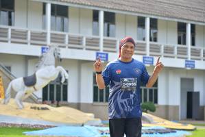 BIB: 0955
                            <button type="button" onclick="openModal(5236251)" class="btn btn-primary btn-sm float-right btn-popup" data-toggle="modal" data-target=".modal-high-quality">
                        <i class="fas fa-shopping-cart"></i> Add to Cart
                    </button>
                                            <button type="button" onclick="isThisMe(5236251, true)" class="btn btn-success btn-sm float-right btn-popup btn-isme hidden" data-toggle="tooltip" data-placement="bottom" title="นี่คือรูปของคุณใช่ไหม คลิกที่นี่เพื่อเอาเข้าอัลบั้ม">
                        <i class="fas fa-plus"></i> Add to album
                    </button>
                    <button type="button" onclick="isThisMe(5236251, false)" class="btn btn-warning btn-sm float-right btn-popup btn-isnotme hidden">
                        <i class="fas fa-ban"></i> Remove from album
                    </button>