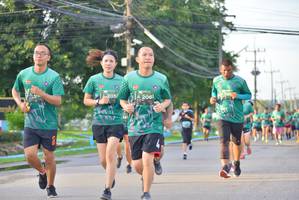 BIB: 205, 206
                            <button type="button" onclick="openModal(5242537)" class="btn btn-primary btn-sm float-right btn-popup" data-toggle="modal" data-target=".modal-high-quality">
                        <i class="fas fa-shopping-cart"></i> Add to Cart
                    </button>
                                            <button type="button" onclick="isThisMe(5242537, true)" class="btn btn-success btn-sm float-right btn-popup btn-isme hidden" data-toggle="tooltip" data-placement="bottom" title="นี่คือรูปของคุณใช่ไหม คลิกที่นี่เพื่อเอาเข้าอัลบั้ม">
                        <i class="fas fa-plus"></i> Add to album
                    </button>
                    <button type="button" onclick="isThisMe(5242537, false)" class="btn btn-warning btn-sm float-right btn-popup btn-isnotme hidden">
                        <i class="fas fa-ban"></i> Remove from album
                    </button>