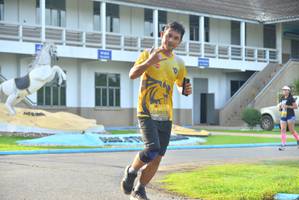 BIB: 0613
                            <button type="button" onclick="openModal(5190585)" class="btn btn-primary btn-sm float-right btn-popup" data-toggle="modal" data-target=".modal-high-quality">
                        <i class="fas fa-shopping-cart"></i> Add to Cart
                    </button>
                                            <button type="button" onclick="isThisMe(5190585, true)" class="btn btn-success btn-sm float-right btn-popup btn-isme hidden" data-toggle="tooltip" data-placement="bottom" title="นี่คือรูปของคุณใช่ไหม คลิกที่นี่เพื่อเอาเข้าอัลบั้ม">
                        <i class="fas fa-plus"></i> Add to album
                    </button>
                    <button type="button" onclick="isThisMe(5190585, false)" class="btn btn-warning btn-sm float-right btn-popup btn-isnotme hidden">
                        <i class="fas fa-ban"></i> Remove from album
                    </button>