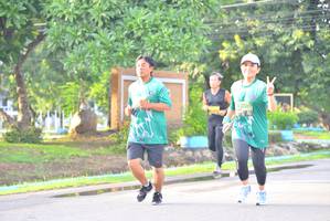 BIB: 
                            <button type="button" onclick="openModal(5110327)" class="btn btn-primary btn-sm float-right btn-popup" data-toggle="modal" data-target=".modal-high-quality">
                        <i class="fas fa-shopping-cart"></i> Add to Cart
                    </button>
                                            <button type="button" onclick="isThisMe(5110327, true)" class="btn btn-success btn-sm float-right btn-popup btn-isme hidden" data-toggle="tooltip" data-placement="bottom" title="นี่คือรูปของคุณใช่ไหม คลิกที่นี่เพื่อเอาเข้าอัลบั้ม">
                        <i class="fas fa-plus"></i> Add to album
                    </button>
                    <button type="button" onclick="isThisMe(5110327, false)" class="btn btn-warning btn-sm float-right btn-popup btn-isnotme hidden">
                        <i class="fas fa-ban"></i> Remove from album
                    </button>