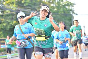 BIB: 317
                            <button type="button" onclick="openModal(5105515)" class="btn btn-primary btn-sm float-right btn-popup" data-toggle="modal" data-target=".modal-high-quality">
                        <i class="fas fa-shopping-cart"></i> Add to Cart
                    </button>
                                            <button type="button" onclick="isThisMe(5105515, true)" class="btn btn-success btn-sm float-right btn-popup btn-isme hidden" data-toggle="tooltip" data-placement="bottom" title="นี่คือรูปของคุณใช่ไหม คลิกที่นี่เพื่อเอาเข้าอัลบั้ม">
                        <i class="fas fa-plus"></i> Add to album
                    </button>
                    <button type="button" onclick="isThisMe(5105515, false)" class="btn btn-warning btn-sm float-right btn-popup btn-isnotme hidden">
                        <i class="fas fa-ban"></i> Remove from album
                    </button>