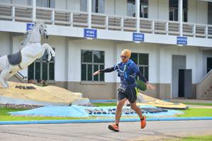 BIB: 919
                            <button type="button" onclick="openModal(5236313)" class="btn btn-primary btn-sm float-right btn-popup" data-toggle="modal" data-target=".modal-high-quality">
                        <i class="fas fa-shopping-cart"></i> Add to Cart
                    </button>
                                            <button type="button" onclick="isThisMe(5236313, true)" class="btn btn-success btn-sm float-right btn-popup btn-isme hidden" data-toggle="tooltip" data-placement="bottom" title="นี่คือรูปของคุณใช่ไหม คลิกที่นี่เพื่อเอาเข้าอัลบั้ม">
                        <i class="fas fa-plus"></i> Add to album
                    </button>
                    <button type="button" onclick="isThisMe(5236313, false)" class="btn btn-warning btn-sm float-right btn-popup btn-isnotme hidden">
                        <i class="fas fa-ban"></i> Remove from album
                    </button>