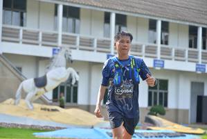 BIB: 554
                            <button type="button" onclick="openModal(5221832)" class="btn btn-primary btn-sm float-right btn-popup" data-toggle="modal" data-target=".modal-high-quality">
                        <i class="fas fa-shopping-cart"></i> Add to Cart
                    </button>
                                            <button type="button" onclick="isThisMe(5221832, true)" class="btn btn-success btn-sm float-right btn-popup btn-isme hidden" data-toggle="tooltip" data-placement="bottom" title="นี่คือรูปของคุณใช่ไหม คลิกที่นี่เพื่อเอาเข้าอัลบั้ม">
                        <i class="fas fa-plus"></i> Add to album
                    </button>
                    <button type="button" onclick="isThisMe(5221832, false)" class="btn btn-warning btn-sm float-right btn-popup btn-isnotme hidden">
                        <i class="fas fa-ban"></i> Remove from album
                    </button>