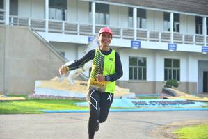 BIB: 0214
                            <button type="button" onclick="openModal(5190859)" class="btn btn-primary btn-sm float-right btn-popup" data-toggle="modal" data-target=".modal-high-quality">
                        <i class="fas fa-shopping-cart"></i> Add to Cart
                    </button>
                                            <button type="button" onclick="isThisMe(5190859, true)" class="btn btn-success btn-sm float-right btn-popup btn-isme hidden" data-toggle="tooltip" data-placement="bottom" title="นี่คือรูปของคุณใช่ไหม คลิกที่นี่เพื่อเอาเข้าอัลบั้ม">
                        <i class="fas fa-plus"></i> Add to album
                    </button>
                    <button type="button" onclick="isThisMe(5190859, false)" class="btn btn-warning btn-sm float-right btn-popup btn-isnotme hidden">
                        <i class="fas fa-ban"></i> Remove from album
                    </button>