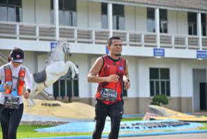 BIB: 0155, 0196
                            <button type="button" onclick="openModal(5237823)" class="btn btn-primary btn-sm float-right btn-popup" data-toggle="modal" data-target=".modal-high-quality">
                        <i class="fas fa-shopping-cart"></i> Add to Cart
                    </button>
                                            <button type="button" onclick="isThisMe(5237823, true)" class="btn btn-success btn-sm float-right btn-popup btn-isme hidden" data-toggle="tooltip" data-placement="bottom" title="นี่คือรูปของคุณใช่ไหม คลิกที่นี่เพื่อเอาเข้าอัลบั้ม">
                        <i class="fas fa-plus"></i> Add to album
                    </button>
                    <button type="button" onclick="isThisMe(5237823, false)" class="btn btn-warning btn-sm float-right btn-popup btn-isnotme hidden">
                        <i class="fas fa-ban"></i> Remove from album
                    </button>