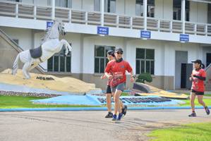 BIB: 0033
                            <button type="button" onclick="openModal(5219578)" class="btn btn-primary btn-sm float-right btn-popup" data-toggle="modal" data-target=".modal-high-quality">
                        <i class="fas fa-shopping-cart"></i> Add to Cart
                    </button>
                                            <button type="button" onclick="isThisMe(5219578, true)" class="btn btn-success btn-sm float-right btn-popup btn-isme hidden" data-toggle="tooltip" data-placement="bottom" title="นี่คือรูปของคุณใช่ไหม คลิกที่นี่เพื่อเอาเข้าอัลบั้ม">
                        <i class="fas fa-plus"></i> Add to album
                    </button>
                    <button type="button" onclick="isThisMe(5219578, false)" class="btn btn-warning btn-sm float-right btn-popup btn-isnotme hidden">
                        <i class="fas fa-ban"></i> Remove from album
                    </button>