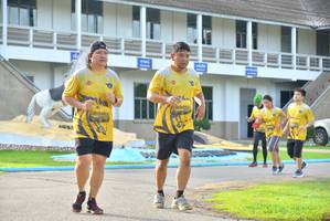 BIB: 0483
                            <button type="button" onclick="openModal(5205062)" class="btn btn-primary btn-sm float-right btn-popup" data-toggle="modal" data-target=".modal-high-quality">
                        <i class="fas fa-shopping-cart"></i> Add to Cart
                    </button>
                                            <button type="button" onclick="isThisMe(5205062, true)" class="btn btn-success btn-sm float-right btn-popup btn-isme hidden" data-toggle="tooltip" data-placement="bottom" title="นี่คือรูปของคุณใช่ไหม คลิกที่นี่เพื่อเอาเข้าอัลบั้ม">
                        <i class="fas fa-plus"></i> Add to album
                    </button>
                    <button type="button" onclick="isThisMe(5205062, false)" class="btn btn-warning btn-sm float-right btn-popup btn-isnotme hidden">
                        <i class="fas fa-ban"></i> Remove from album
                    </button>
