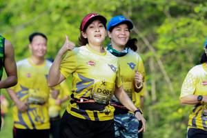 BIB: 085
                            <button type="button" onclick="openModal(5135402)" class="btn btn-primary btn-sm float-right btn-popup" data-toggle="modal" data-target=".modal-high-quality">
                        <i class="fas fa-shopping-cart"></i> Add to Cart
                    </button>
                                            <button type="button" onclick="isThisMe(5135402, true)" class="btn btn-success btn-sm float-right btn-popup btn-isme hidden" data-toggle="tooltip" data-placement="bottom" title="นี่คือรูปของคุณใช่ไหม คลิกที่นี่เพื่อเอาเข้าอัลบั้ม">
                        <i class="fas fa-plus"></i> Add to album
                    </button>
                    <button type="button" onclick="isThisMe(5135402, false)" class="btn btn-warning btn-sm float-right btn-popup btn-isnotme hidden">
                        <i class="fas fa-ban"></i> Remove from album
                    </button>