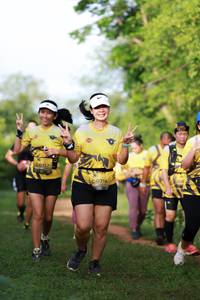 BIB: 0717, 0716
                            <button type="button" onclick="openModal(5135818)" class="btn btn-primary btn-sm float-right btn-popup" data-toggle="modal" data-target=".modal-high-quality">
                        <i class="fas fa-shopping-cart"></i> Add to Cart
                    </button>
                                            <button type="button" onclick="isThisMe(5135818, true)" class="btn btn-success btn-sm float-right btn-popup btn-isme hidden" data-toggle="tooltip" data-placement="bottom" title="นี่คือรูปของคุณใช่ไหม คลิกที่นี่เพื่อเอาเข้าอัลบั้ม">
                        <i class="fas fa-plus"></i> Add to album
                    </button>
                    <button type="button" onclick="isThisMe(5135818, false)" class="btn btn-warning btn-sm float-right btn-popup btn-isnotme hidden">
                        <i class="fas fa-ban"></i> Remove from album
                    </button>