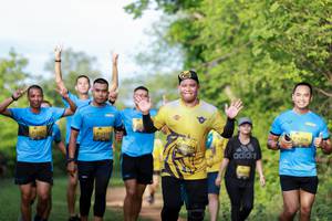 BIB: 1316, 1319, 0994
                            <button type="button" onclick="openModal(5135694)" class="btn btn-primary btn-sm float-right btn-popup" data-toggle="modal" data-target=".modal-high-quality">
                        <i class="fas fa-shopping-cart"></i> Add to Cart
                    </button>
                                            <button type="button" onclick="isThisMe(5135694, true)" class="btn btn-success btn-sm float-right btn-popup btn-isme hidden" data-toggle="tooltip" data-placement="bottom" title="นี่คือรูปของคุณใช่ไหม คลิกที่นี่เพื่อเอาเข้าอัลบั้ม">
                        <i class="fas fa-plus"></i> Add to album
                    </button>
                    <button type="button" onclick="isThisMe(5135694, false)" class="btn btn-warning btn-sm float-right btn-popup btn-isnotme hidden">
                        <i class="fas fa-ban"></i> Remove from album
                    </button>